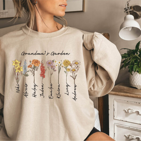 Grandma's Garden Sweatshirt, Custom Birthflower Sweatshirt, Gift For Grandma, Love Grows Here, Mom's Garden, Mother's Day Gift