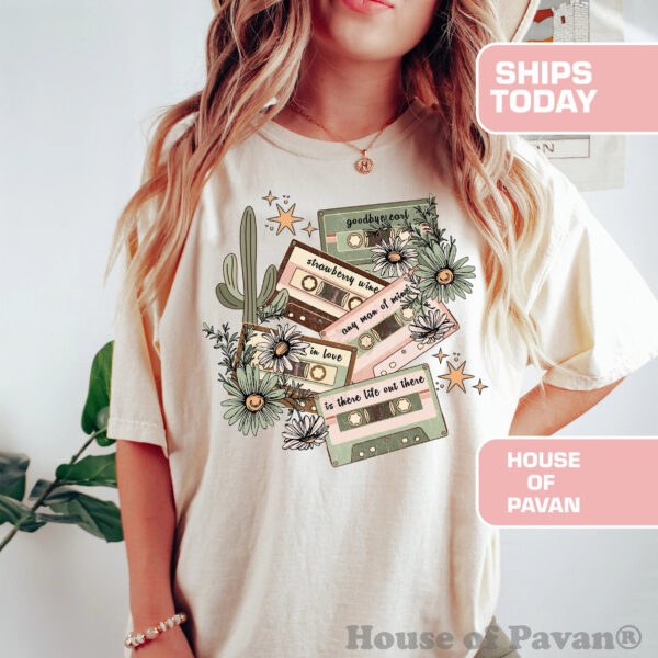 Western Cowgirl Concert Tee – Retro Nashville Rodeo Shirt, Vintage Country Music Graphic T-Shirt, Comfort Colors® Western Top For Women